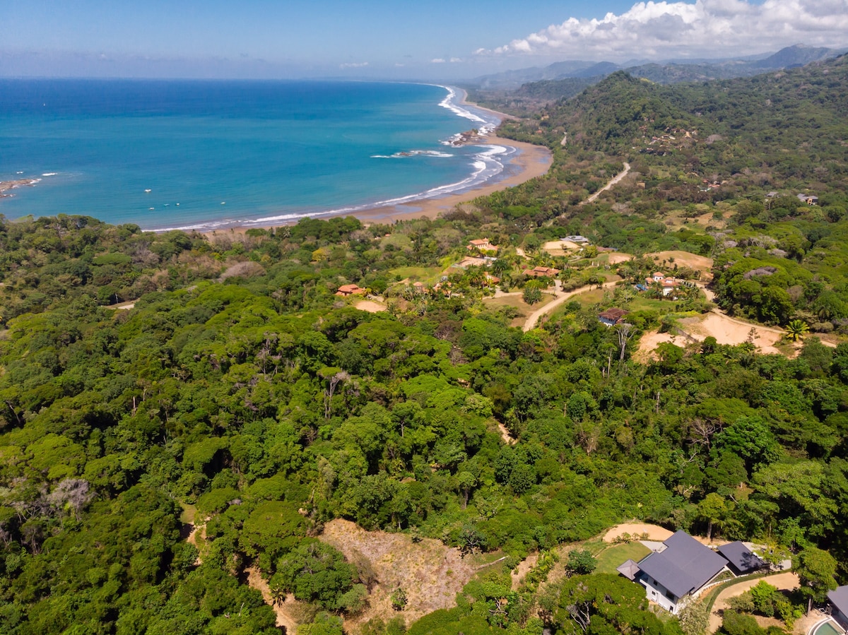 Dreamy Jungle/Ocean-View Luxury Villa w/ pool