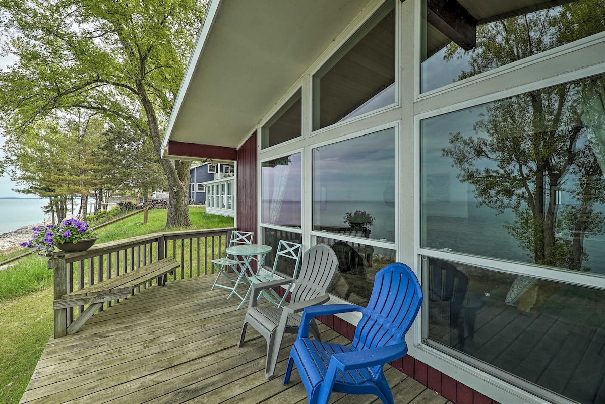 Lakefront Cottage Near Wineries + State Parks!