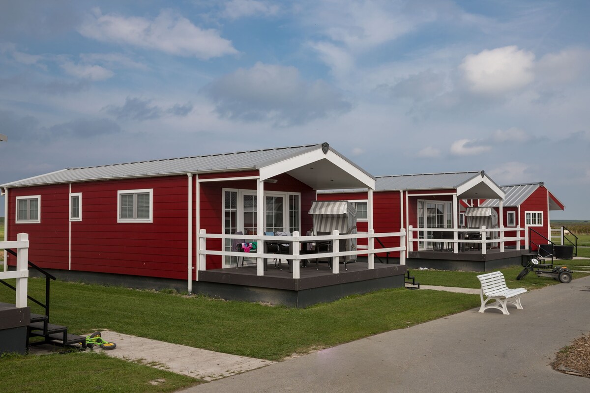 现代瑞典风格的移动房屋- Medium