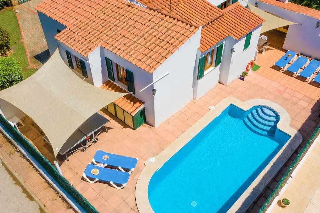 Oliver, Villa with pool and air conditioning!