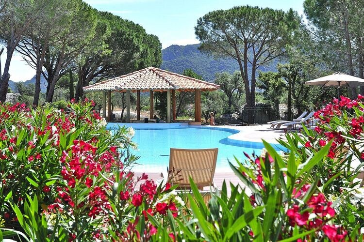 Residence Salina Bay, Porto Vecchio, Apartment pool side