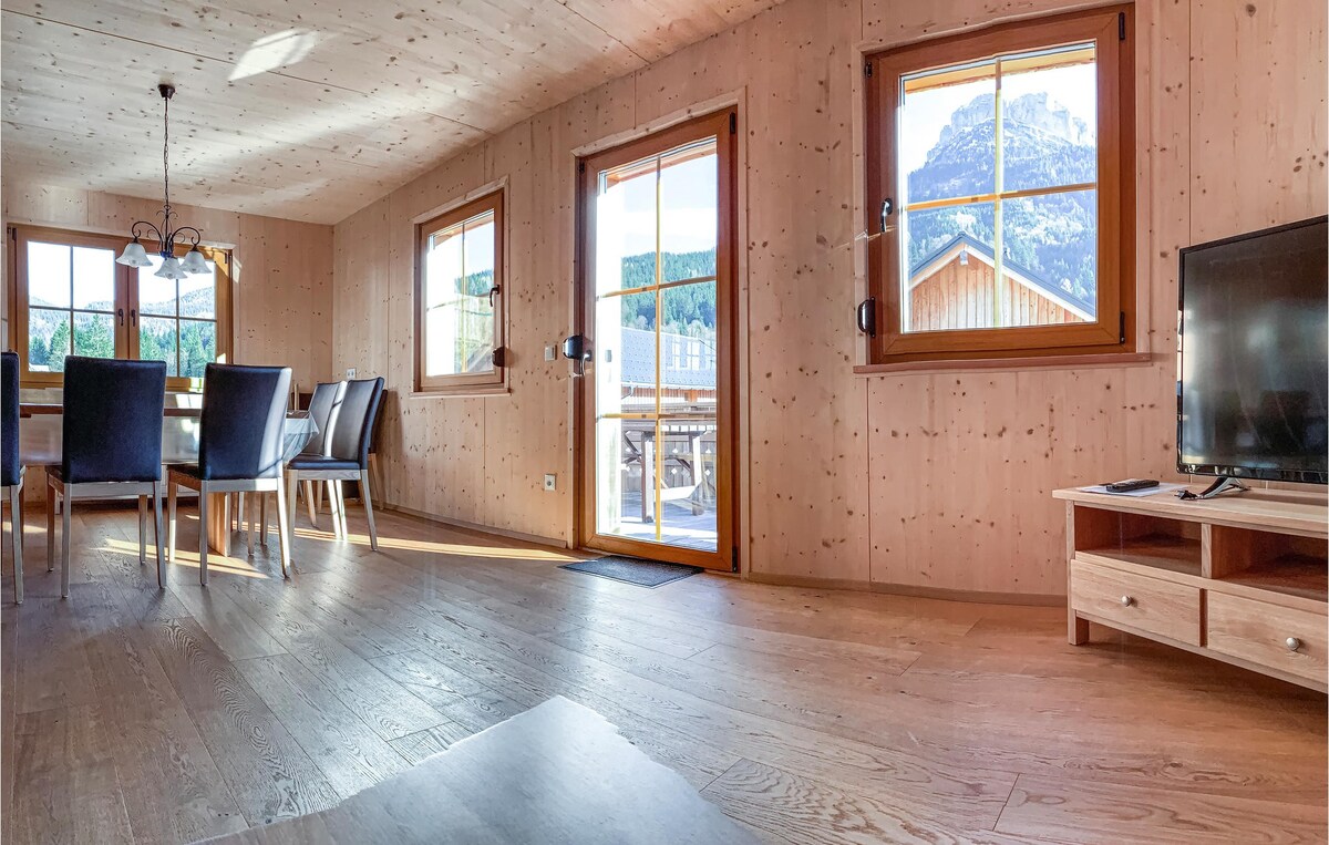 Stunning home with 3 Bedrooms, Sauna and WiFi