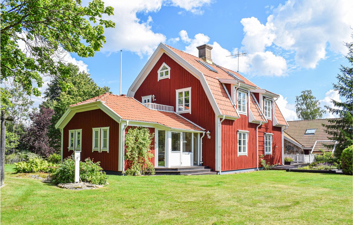 位于罗尔维克（ rörvik ）漂亮的房源，带厨房