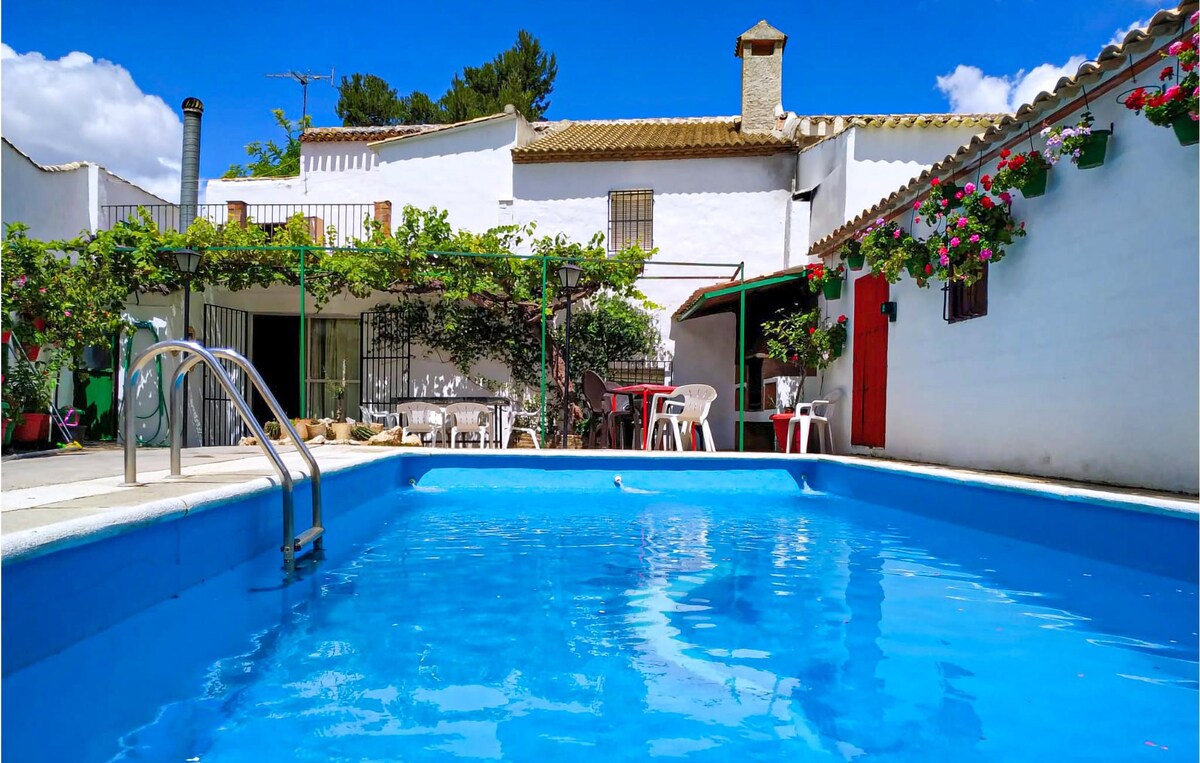 6 bedroom gorgeous home in Campos Nubes/Priego