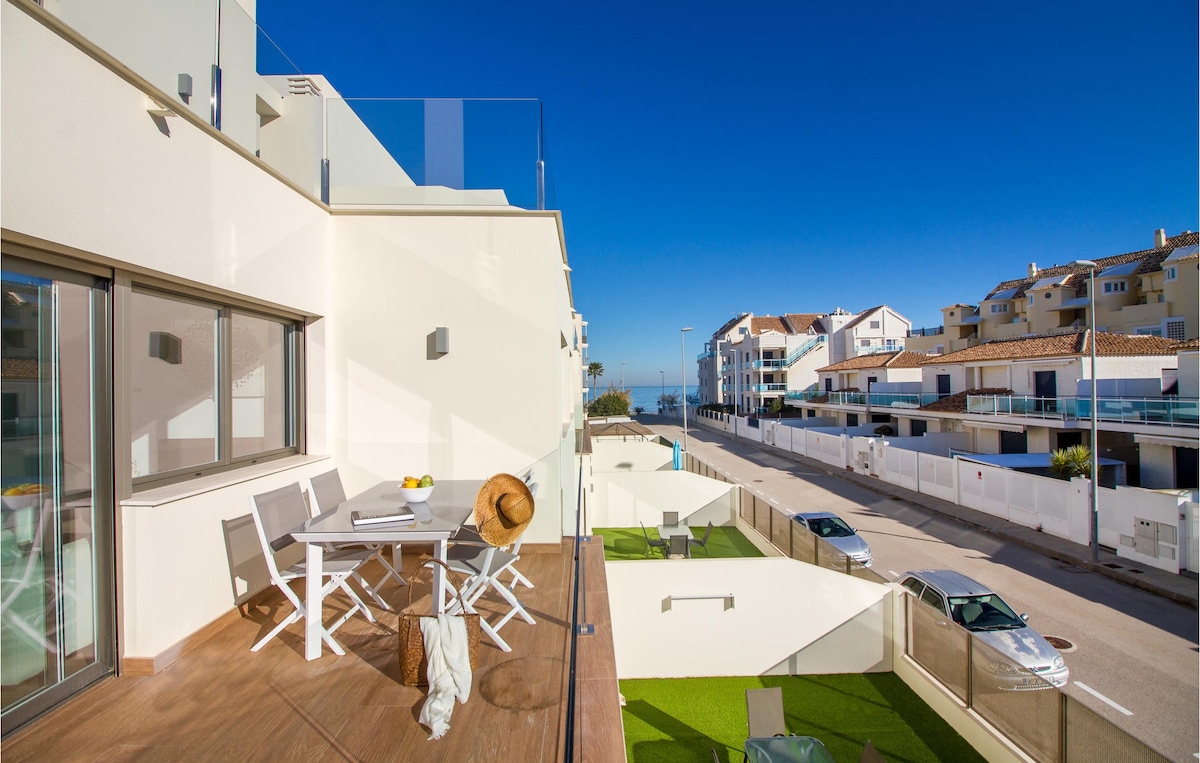 Lovely apartment in Denia with WiFi