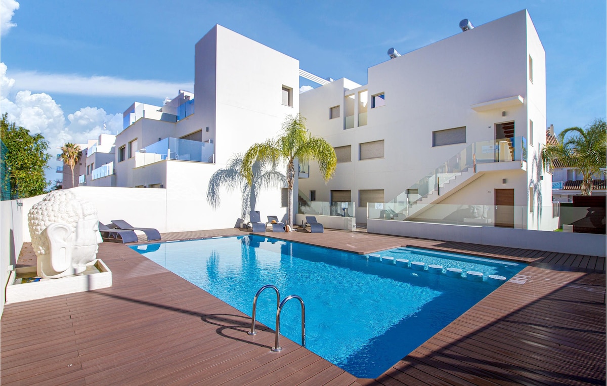 Cozy apartment in Denia with WiFi