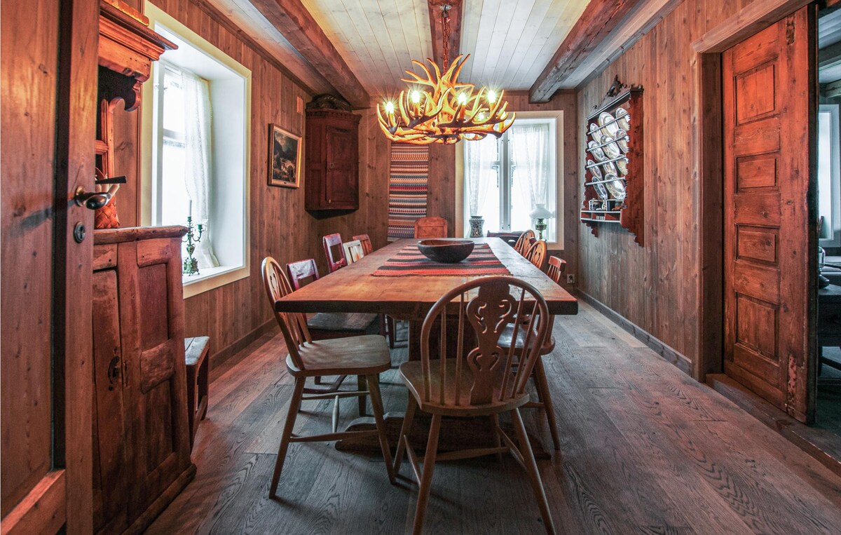 Gorgeous home in Nybergsund with kitchen