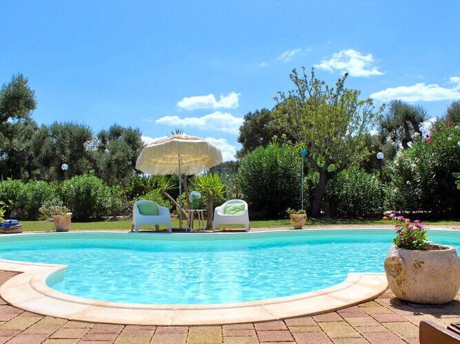 Holiday home with pool in Carovigno