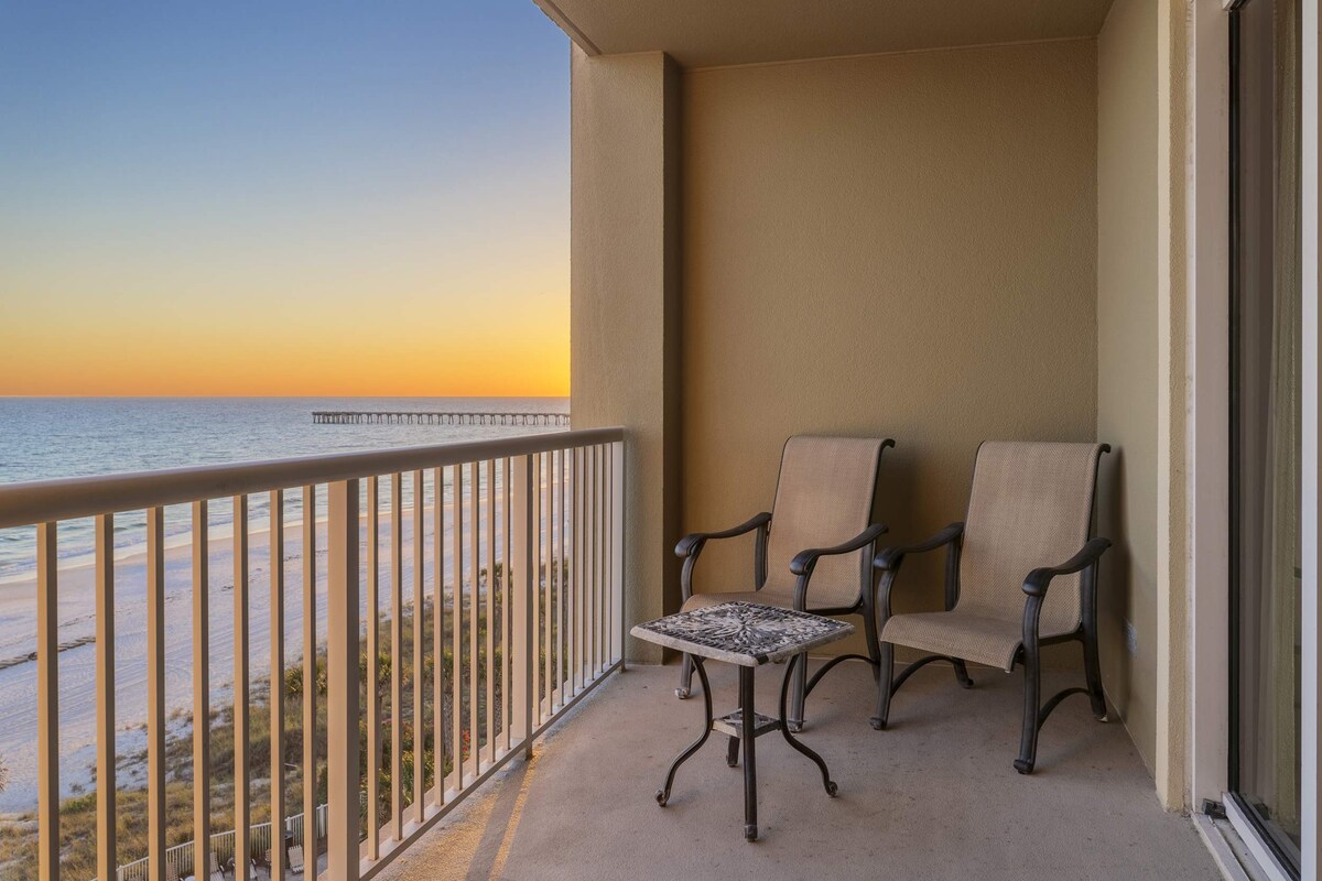 Family Friendly Beachfront Condo Close to the