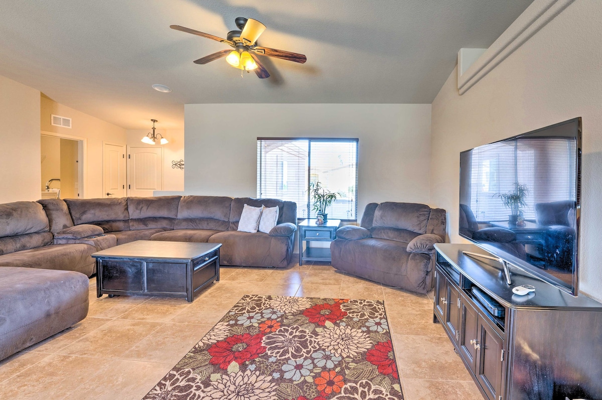 Bright Lake Havasu Home w/ New Backyard Oasis!