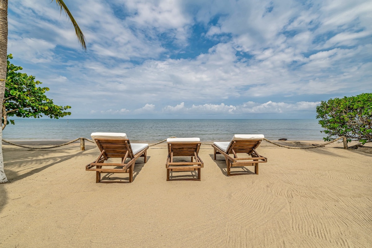 Luxury Villa private beach Tolu-By HOUSY HOST