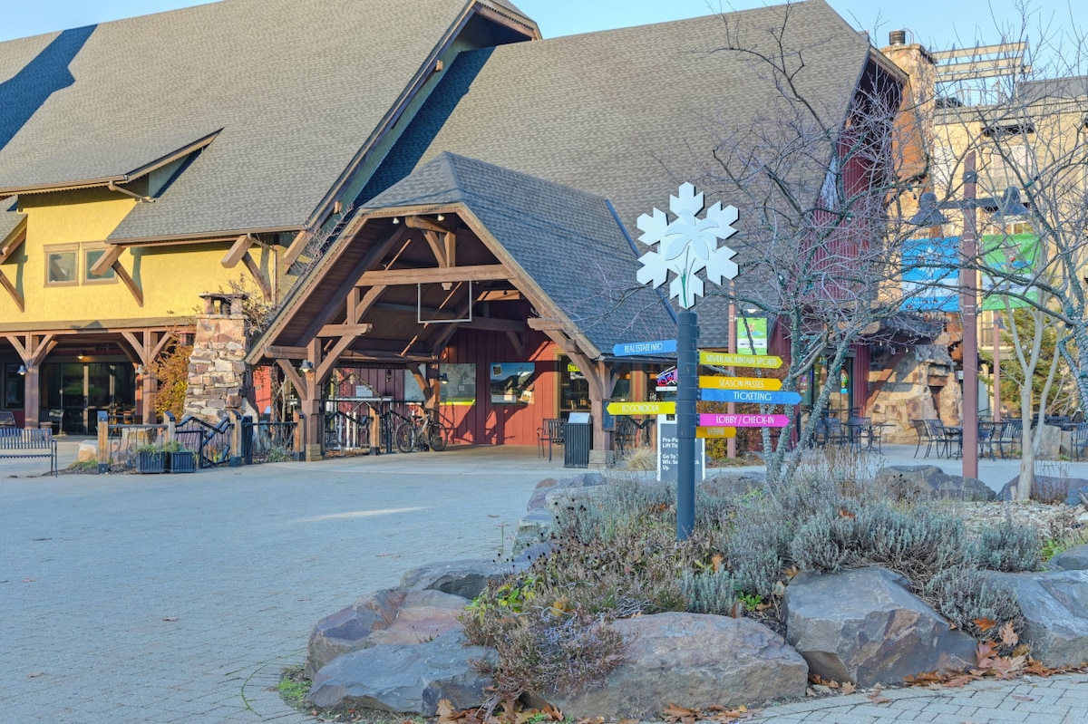 The Silver Valley Slope - Resort and Hot Tub