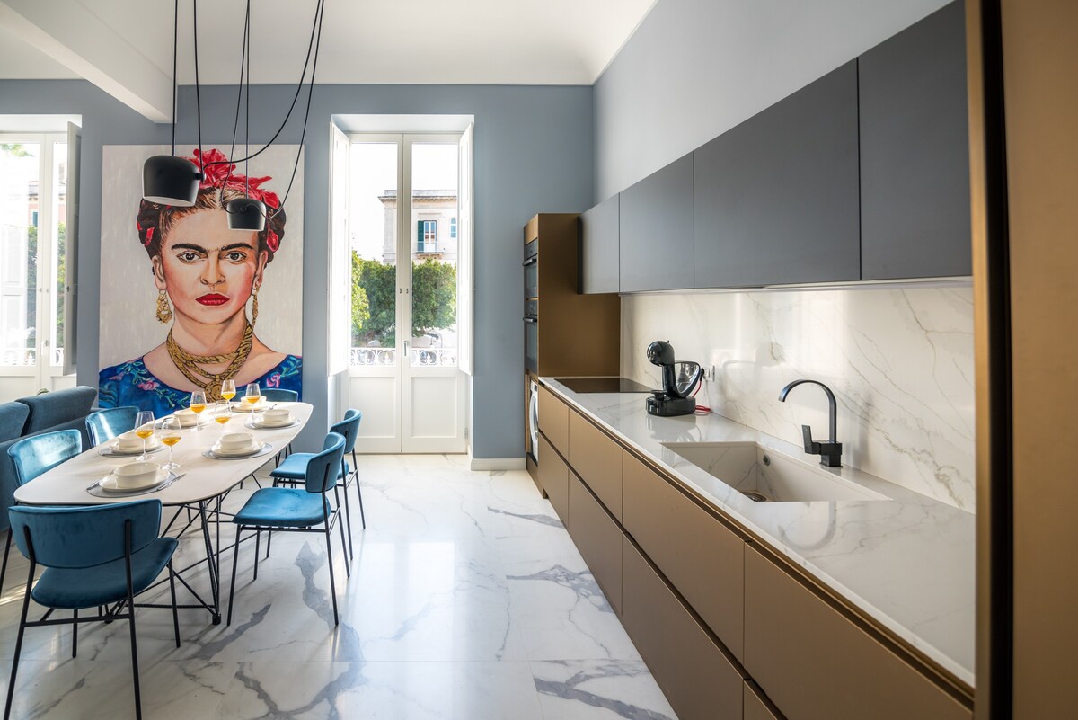 Frida's apartments , Ortigia island