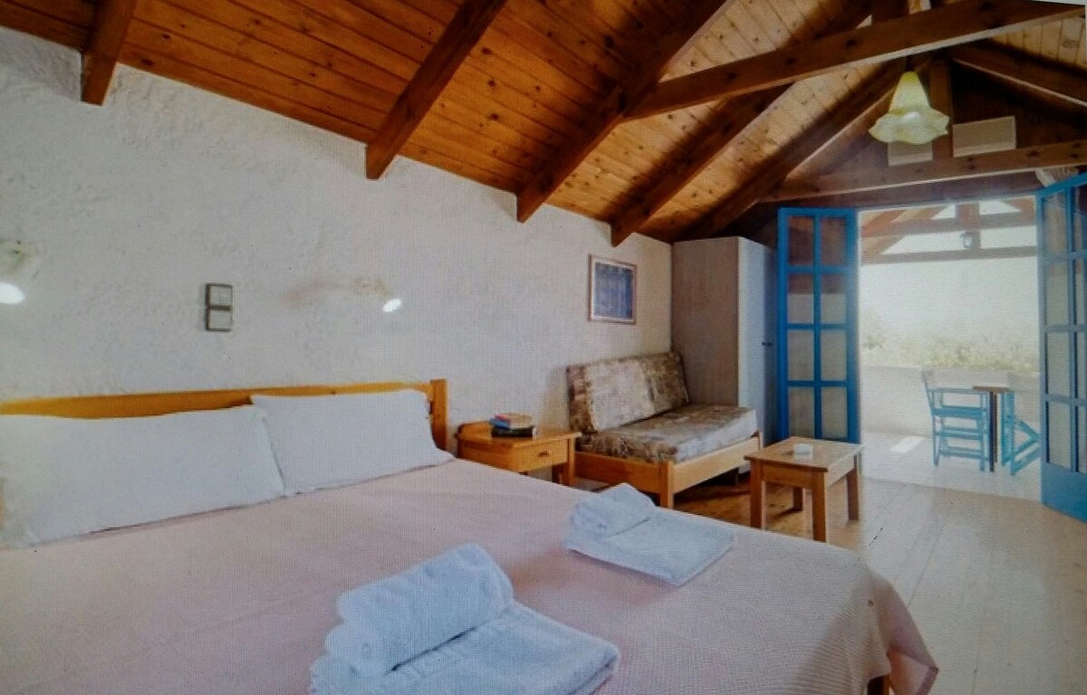 Exclusive Cottages are in S. West Crete in a quiet olive grove near the sea..!!