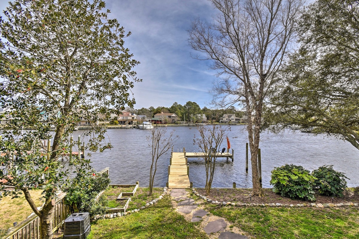 High-End Canalfront Paradise w/ Dock & Kayaks!