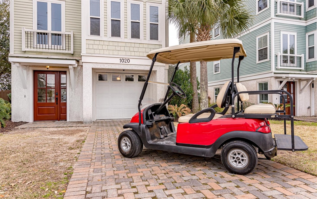 Pet Friendly IOP Beach House Private Pool and Golf Cart!!!