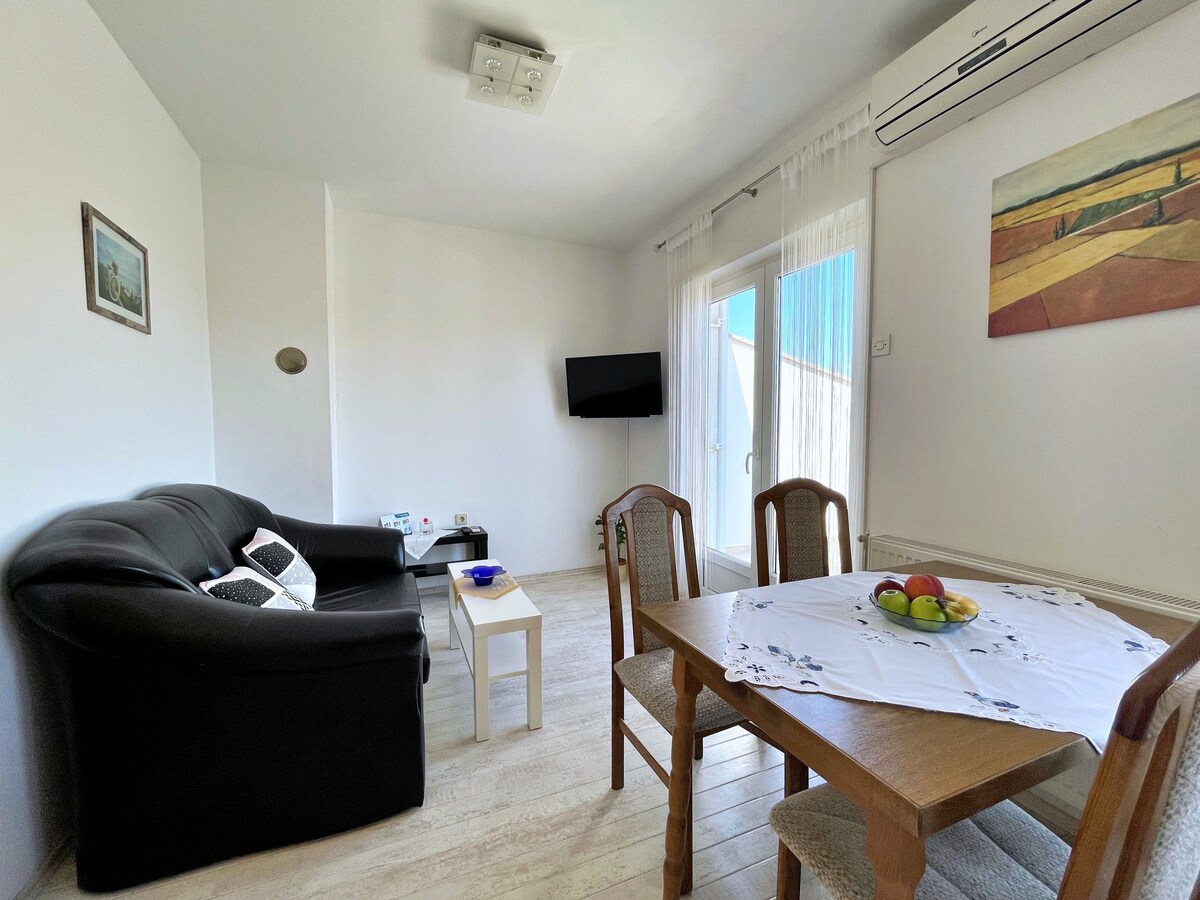 A-18717-b Two bedroom apartment with terrace and