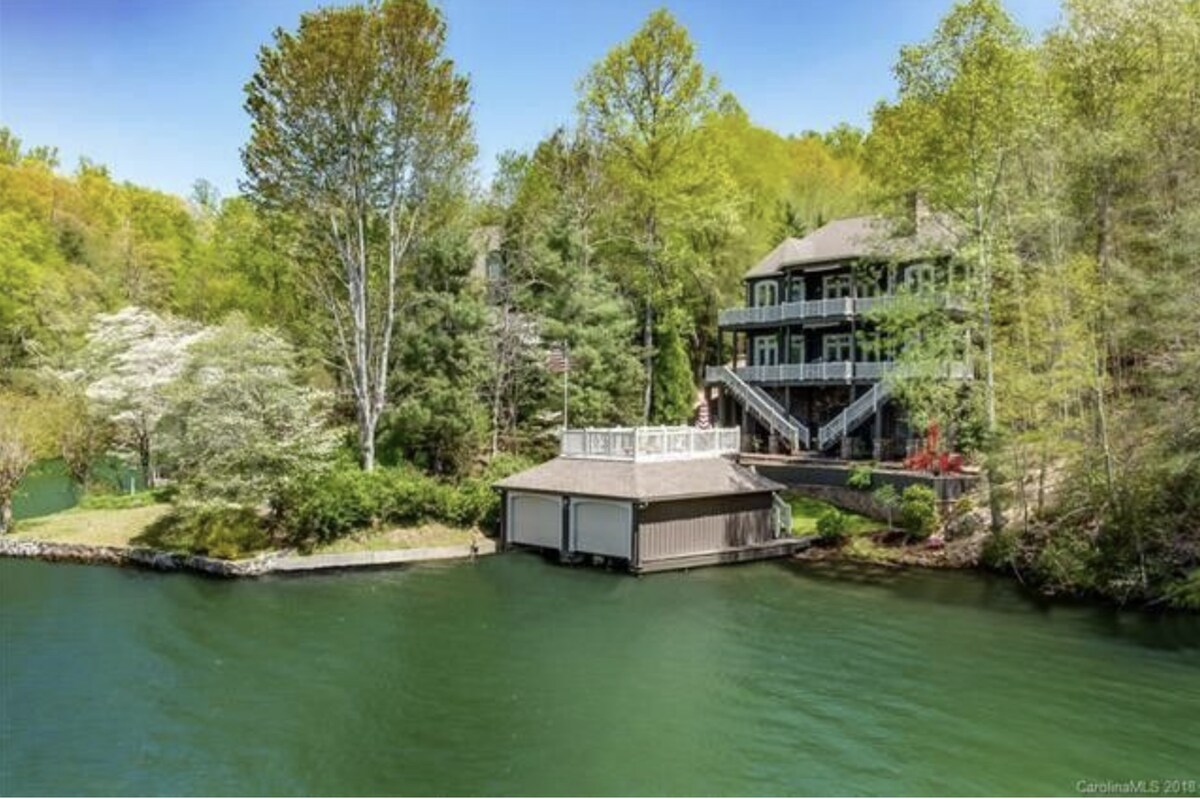 Charming Waterfront Property on Lake Lure