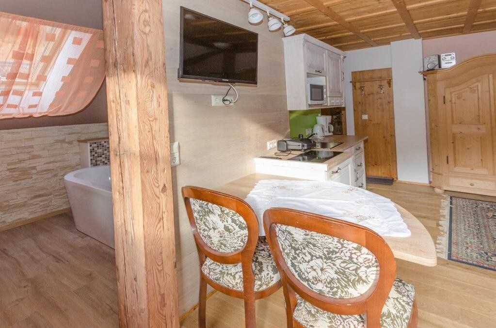 Wanderbasis Haslaustube (Schwarzenbach an der Pielach), Appartement mit Sauna für bis zu 4 Personen