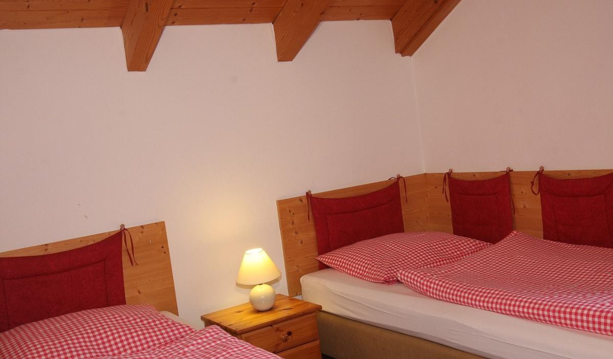 度假屋"In der Waldperle" （ Bischofsmais ） ，带4间卧室的度假屋