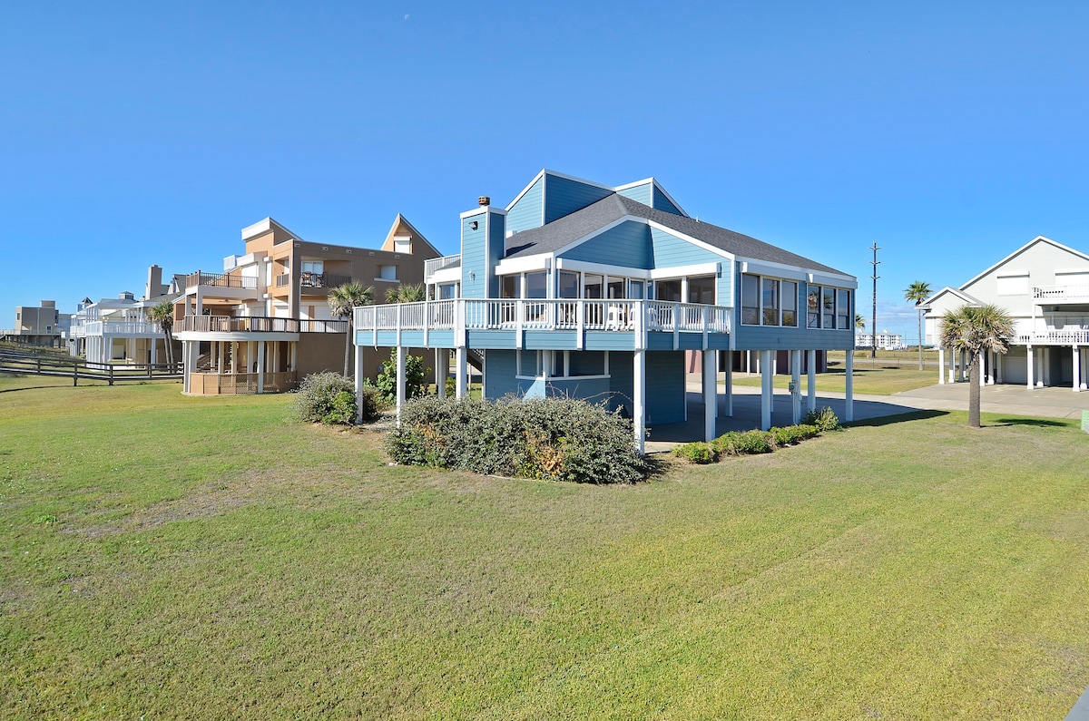 By the Sea | Beachfront, Deck with Gulf Views