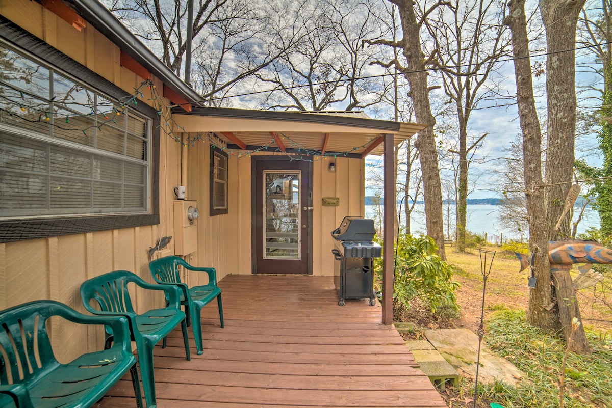 Authentic Retreat w/ Private Dock on Coosa River!