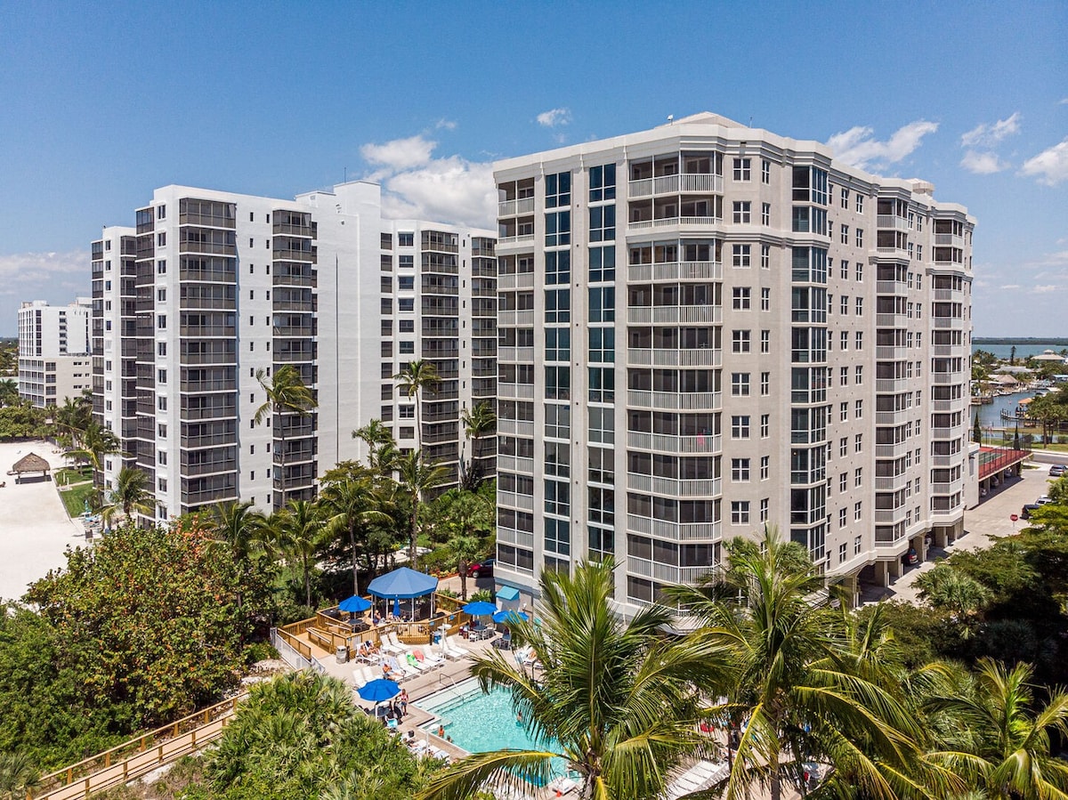 Gorgeous Three Bedroom Condo- Gullwing 505 20% OFF
