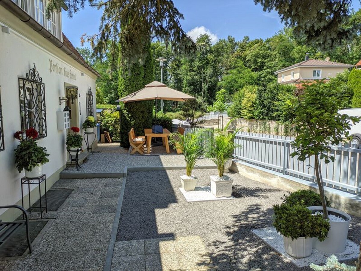 Pension Haus Gertrud (Donauwörth), Garden room