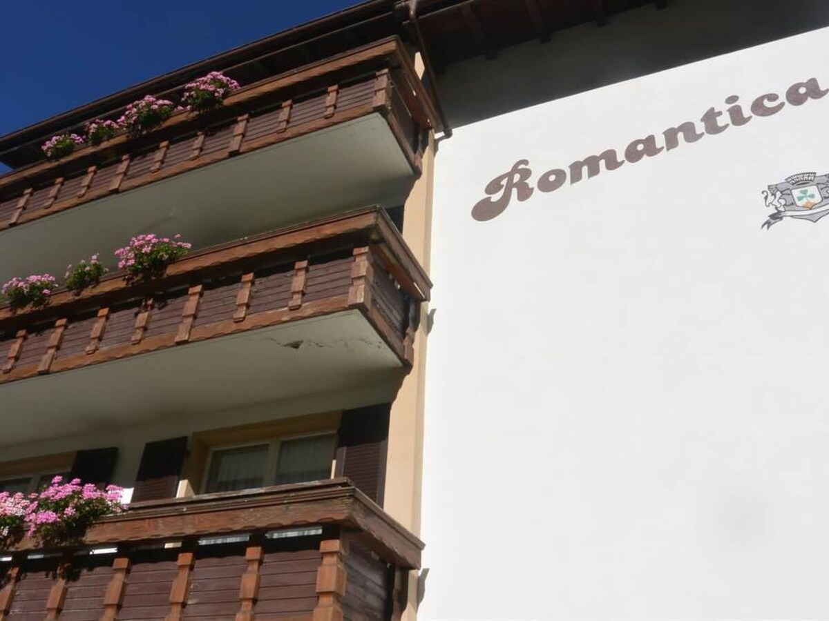 Romantica by Interhome