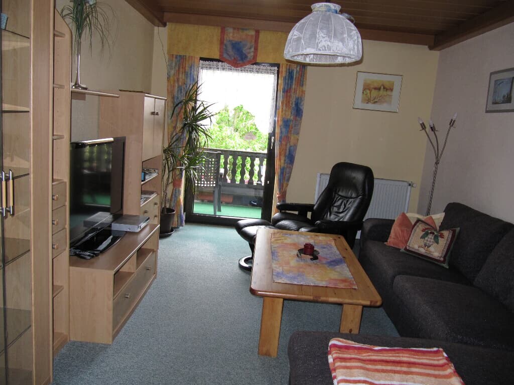 Ferienwohnung Kreuzer Lydia (Furth im Wald), Ferienwohnung 75 qm mit Balkon