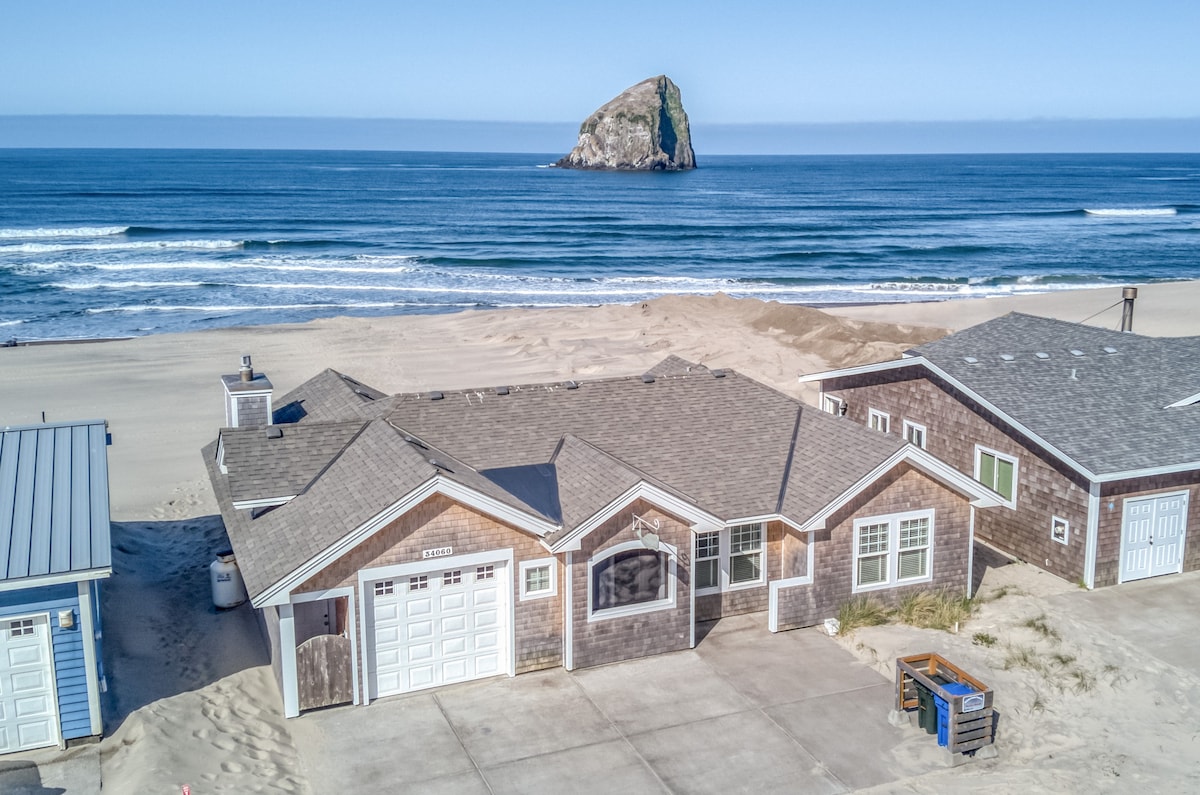 Oceanfront-Haystack Rock-Beach-Whale 's Tail