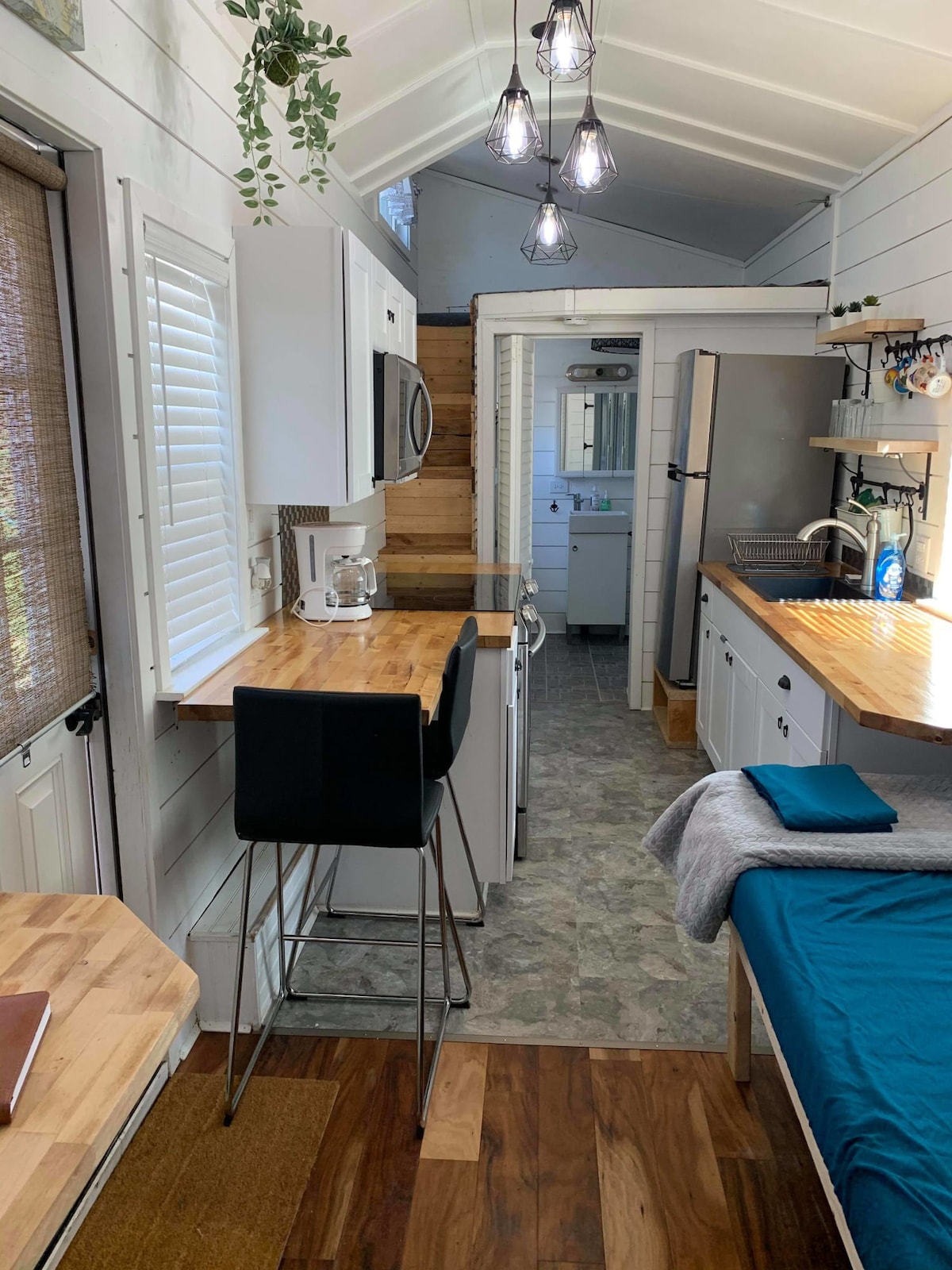 S. S. Journey （ Tiny Home ）农场