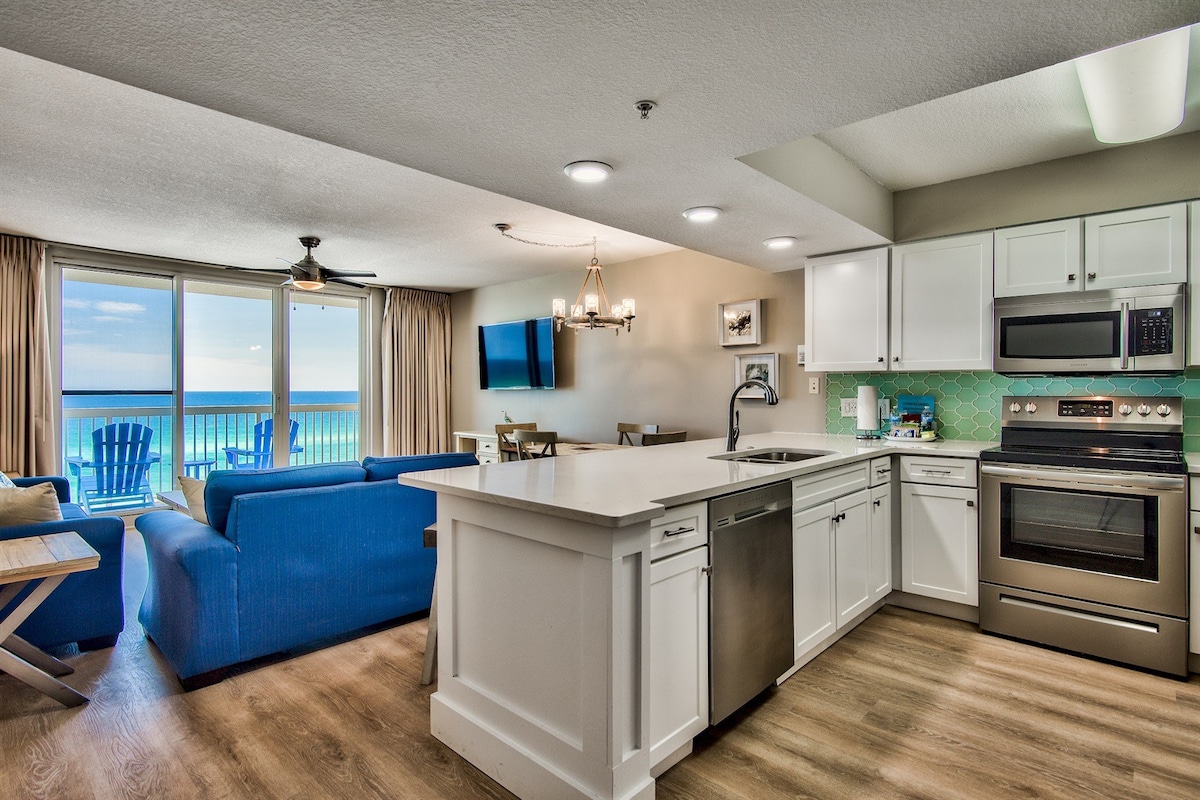 Renovated beachfront condo, spectacular Gulf views