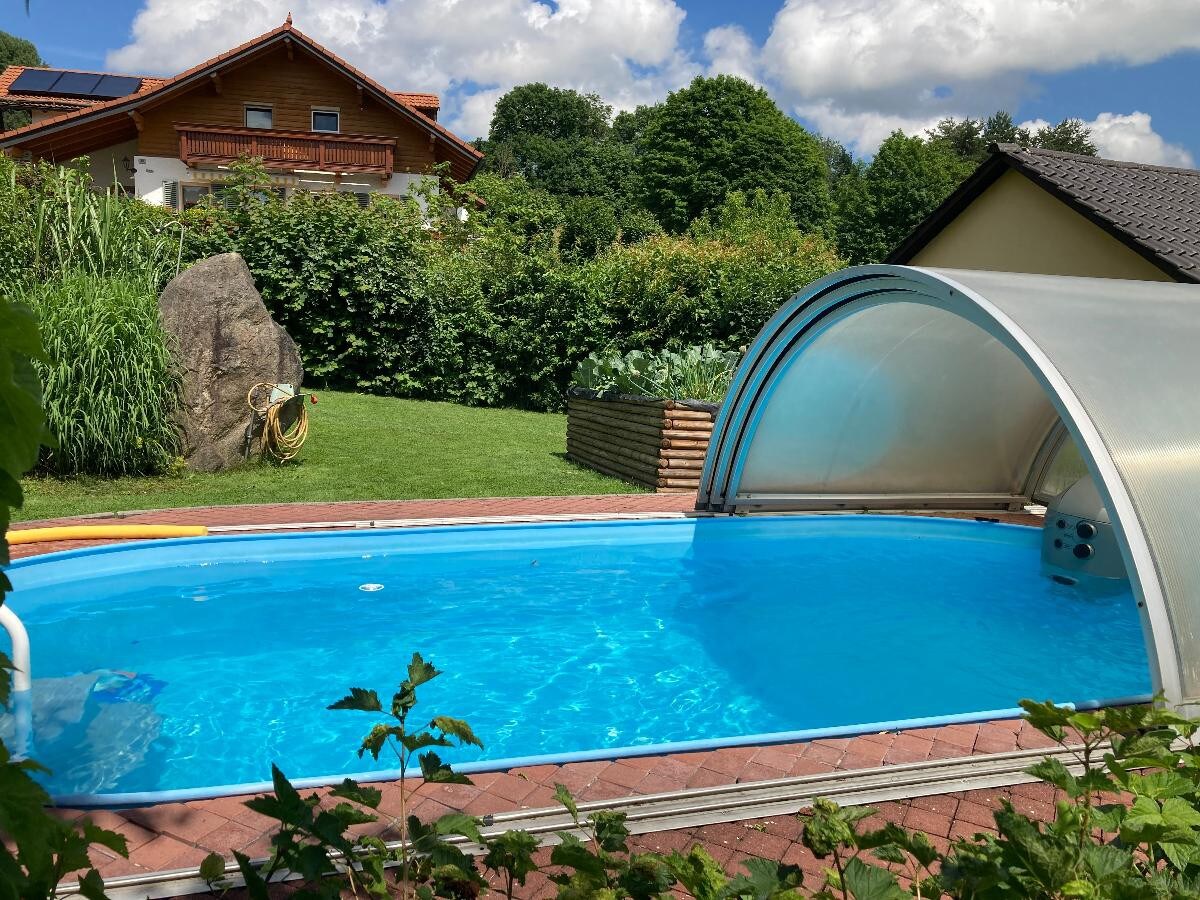 Haus Ruhland (Tiefenbach/OPf.), Gemütliche Ferienwohnung mit Terrasse und Pool