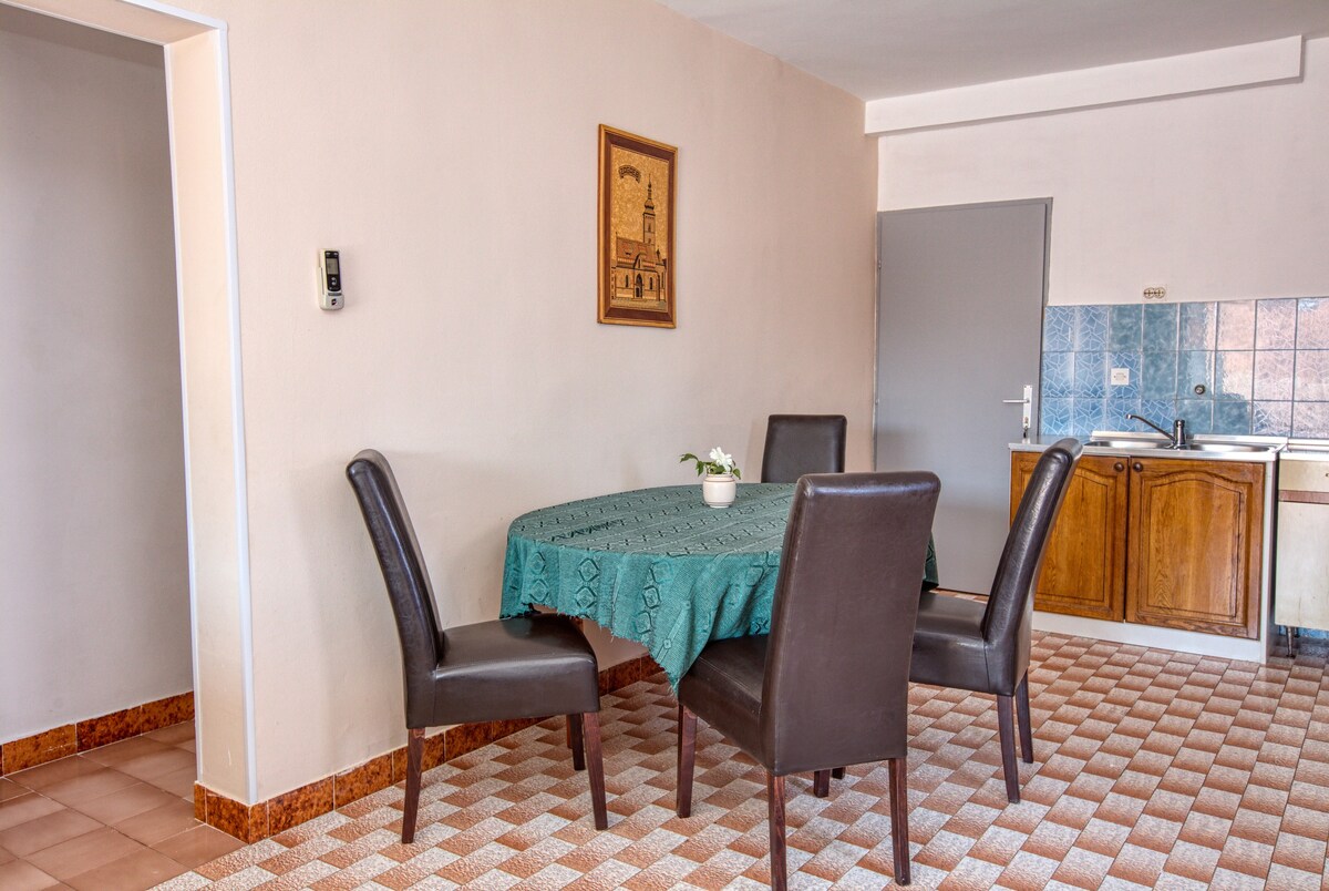 A-18665-b Two bedroom apartment with terrace and