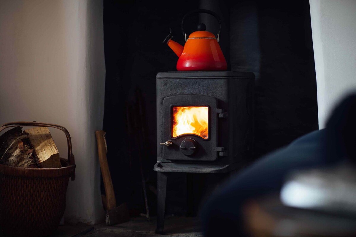 艾萨克（ Port Isaac ）迷人的小屋和花园