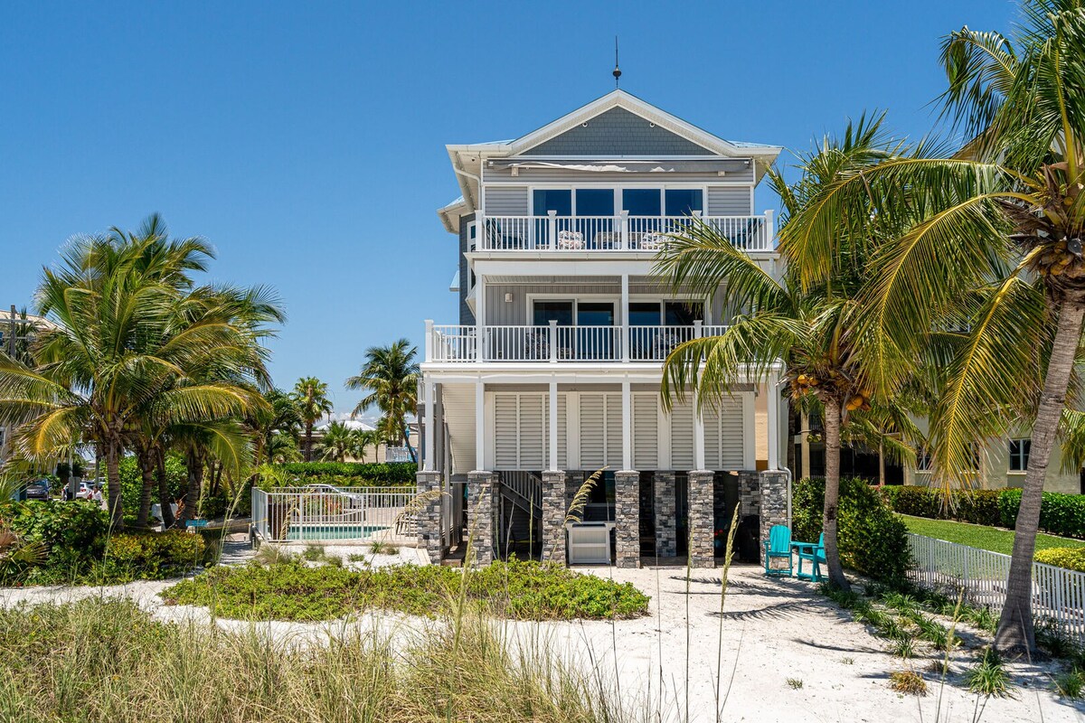 ~Island Girl~ Immaculate Gulf Front Duplex