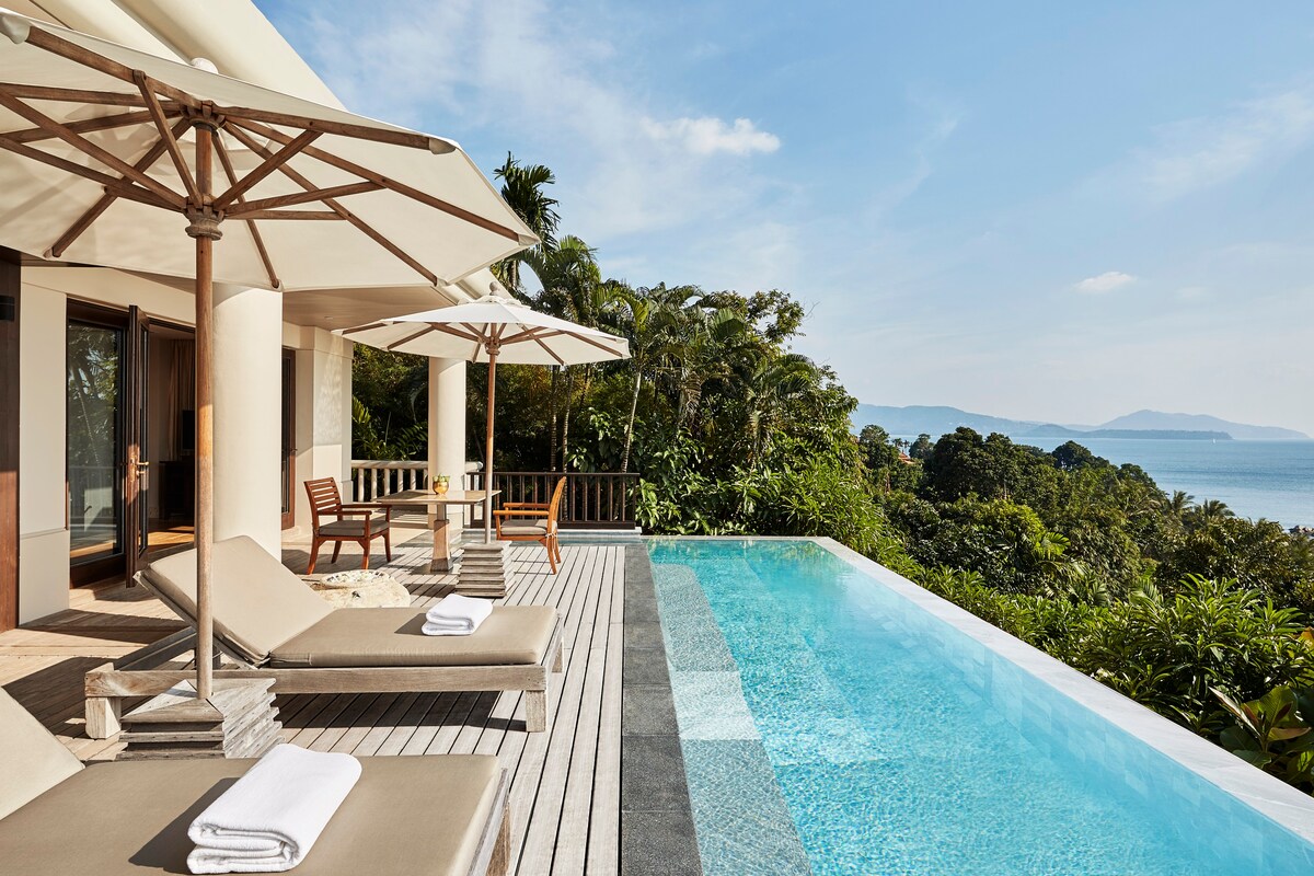 Signature Ocean View Pool Suite