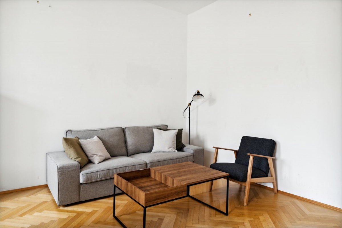 Artist flat in center of Vienna by Arbio