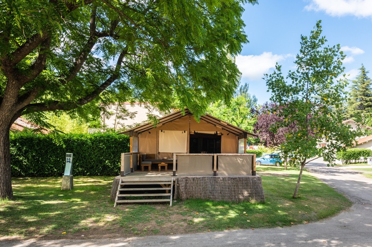 Lodge 3 Rooms 5 People Without Toilet Blocks