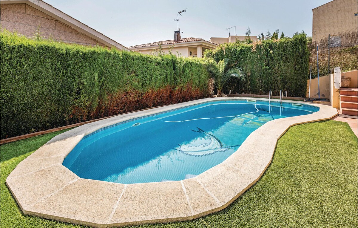 Nice home in Alella with outdoor swimming pool