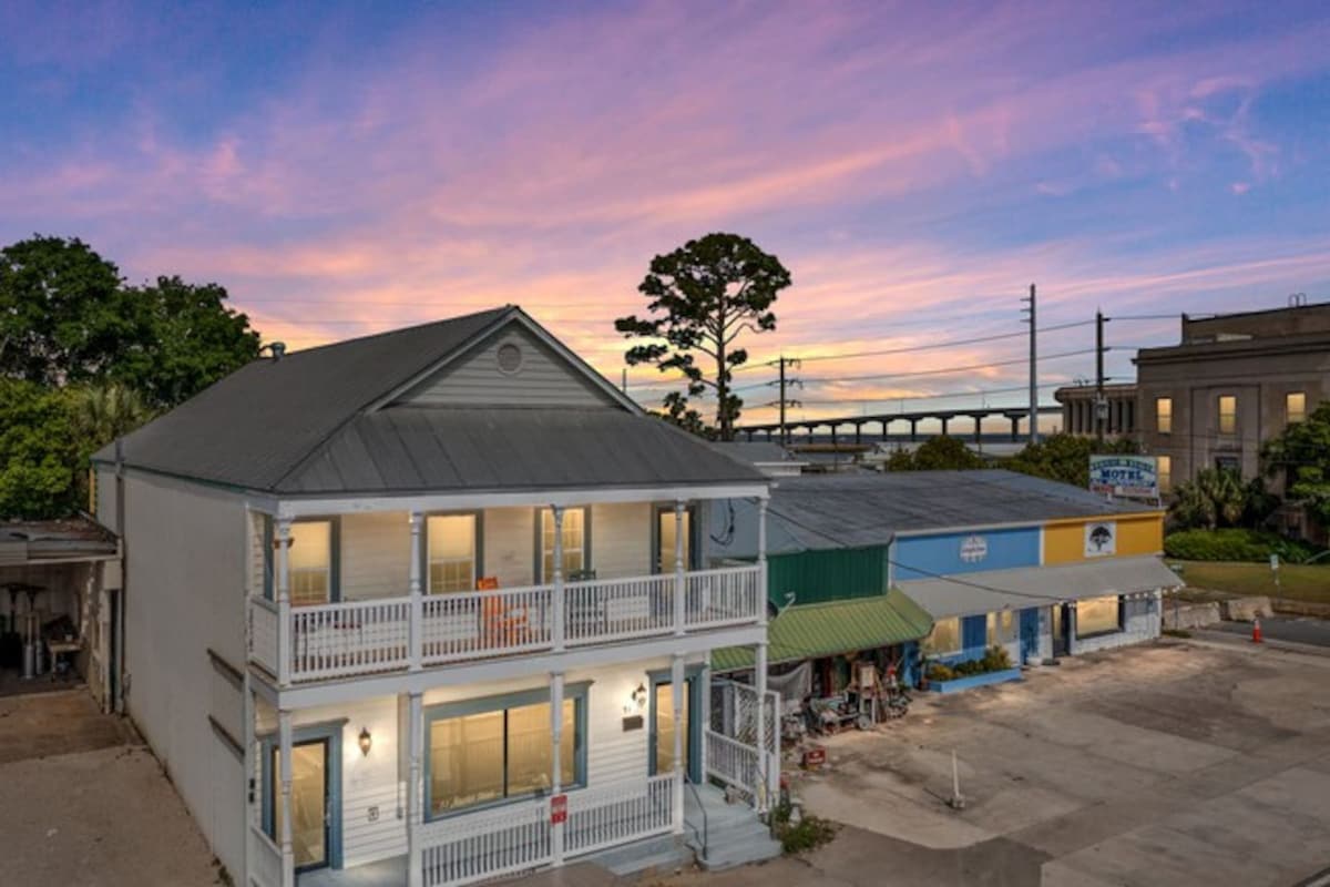 Historic Downtown Apalachicola B