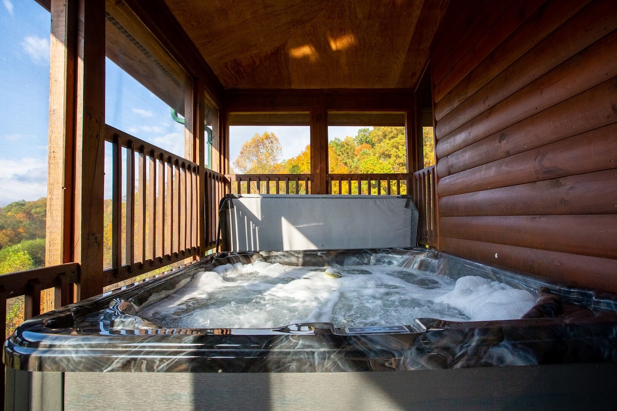 Pool, Hot Tub, Theater , Game Room & Amazing Views