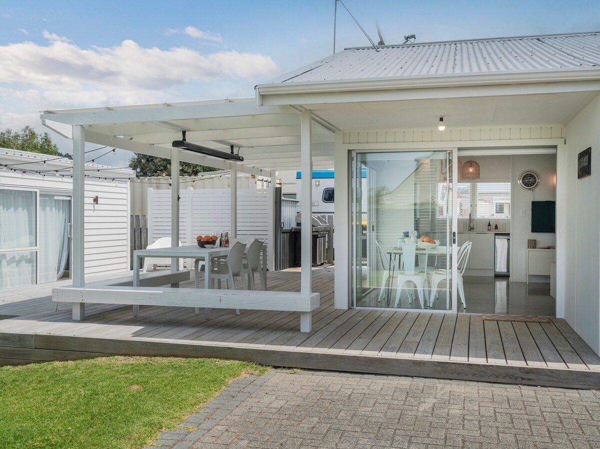 The Weka Bach - Whangamata Holiday Home