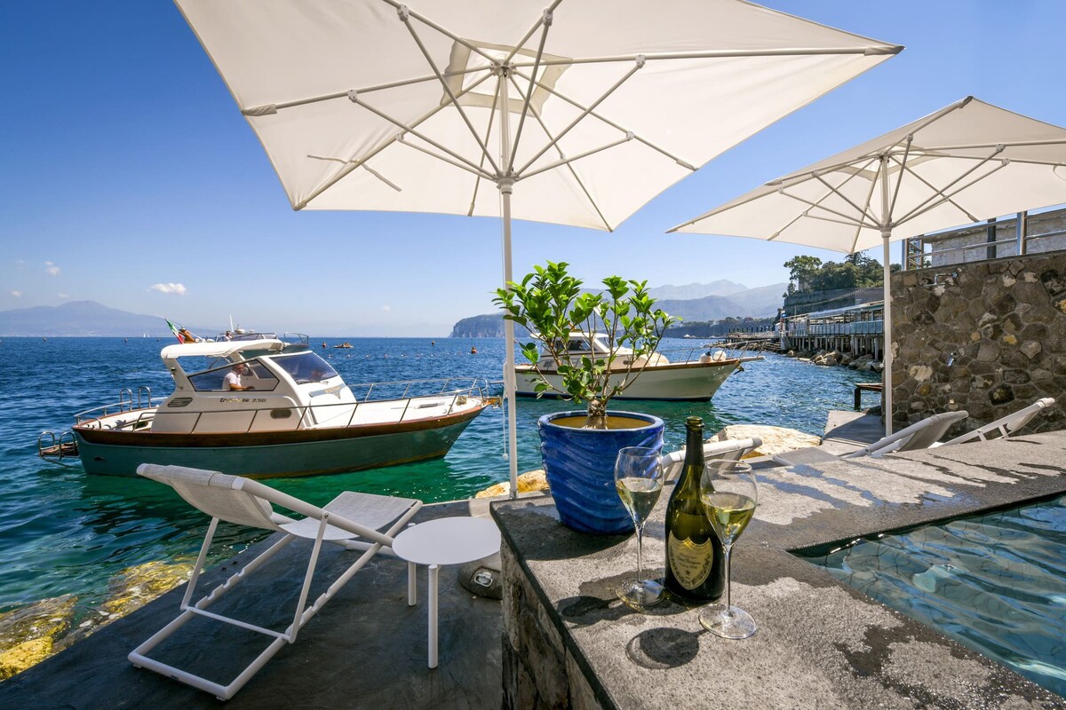 索伦托（ Sorrento ）海滨别墅和私人海上通道