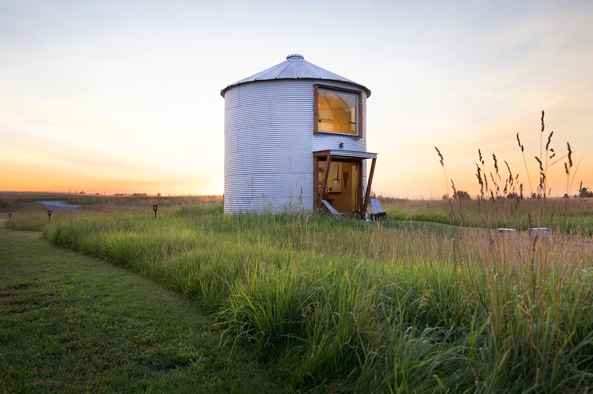 Clark Farm Silos # 2 -令人难以置信的山景