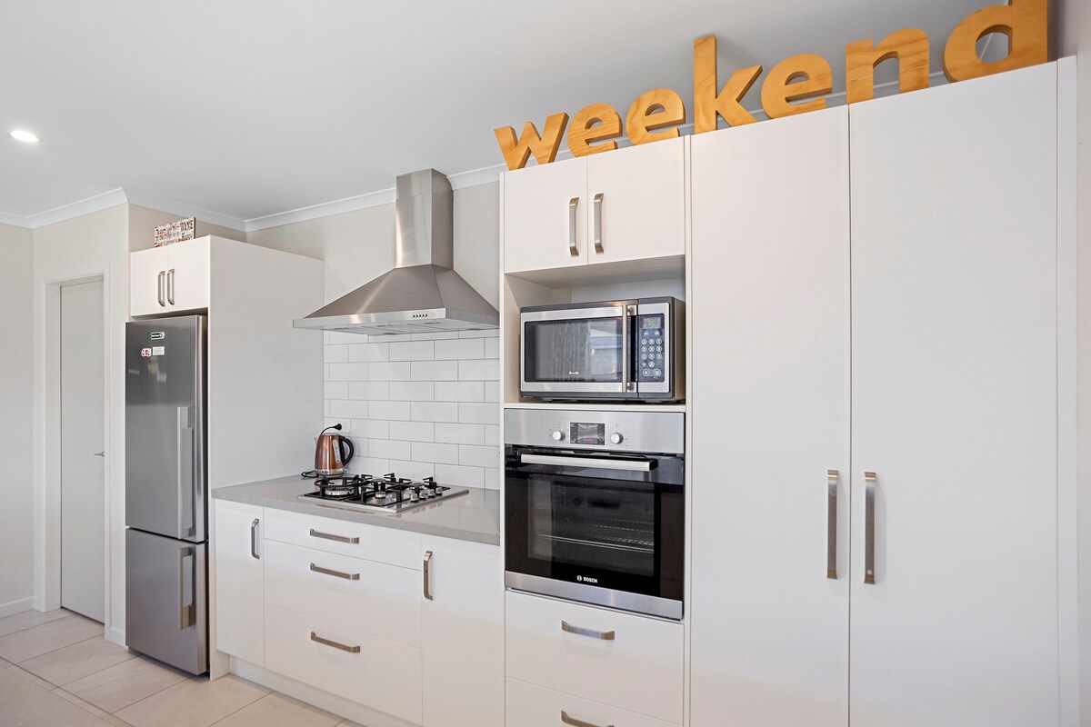 A Beach Haven - Waihi Beach Holiday Home