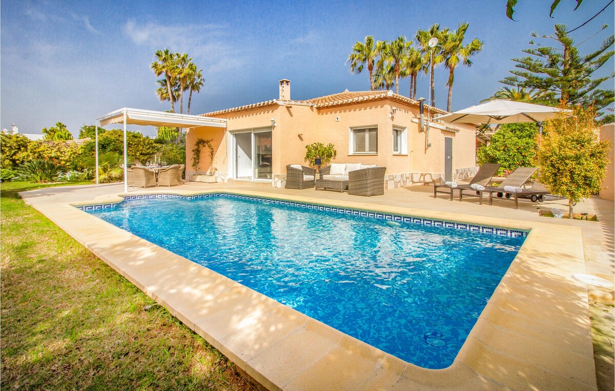 Awesome home in Dénia with swimming pool