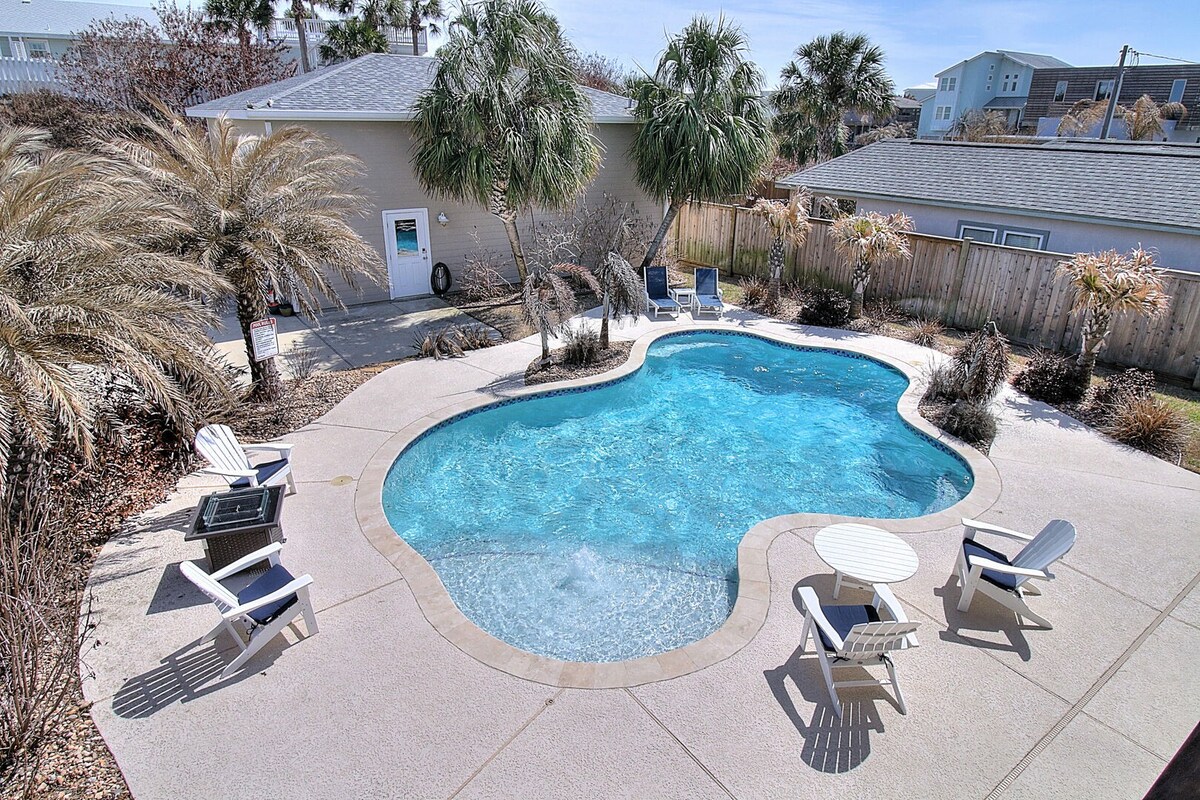 SE831  Private Heated Pool and Golf Cart Included