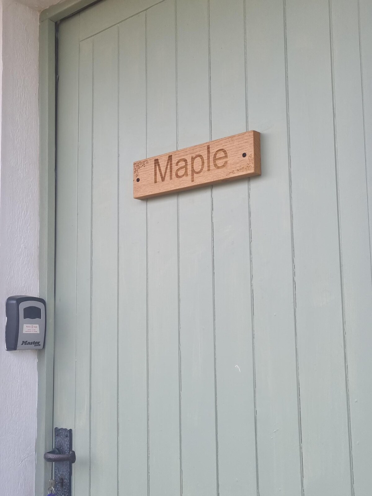 Hexton的Maple Chalet Country。